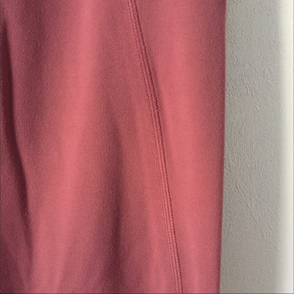 Athleta Women’s Capri Leggings - Picture 4 of 6